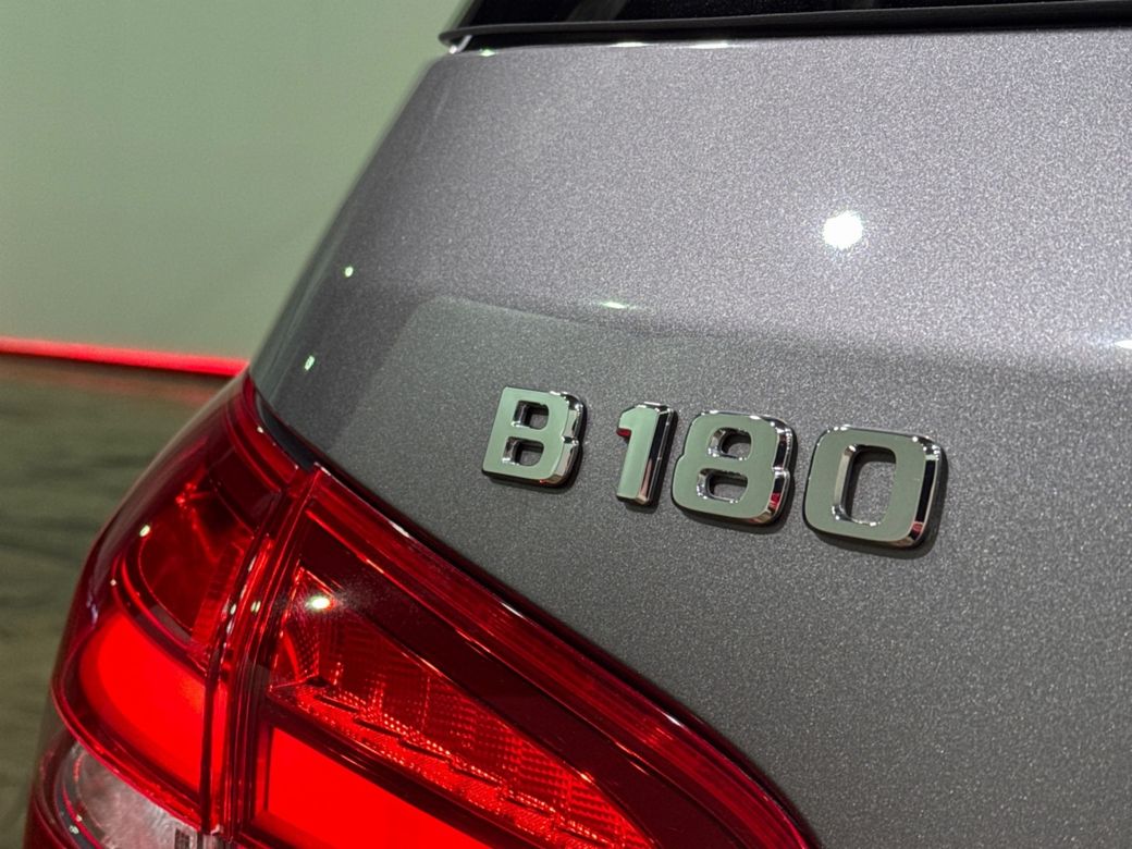 2017 Mercedes-Benz B 180