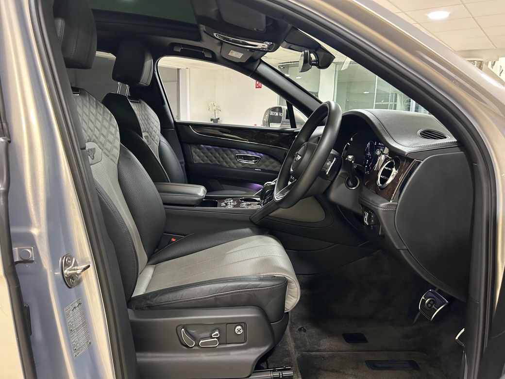 2022 Bentley Bentayga