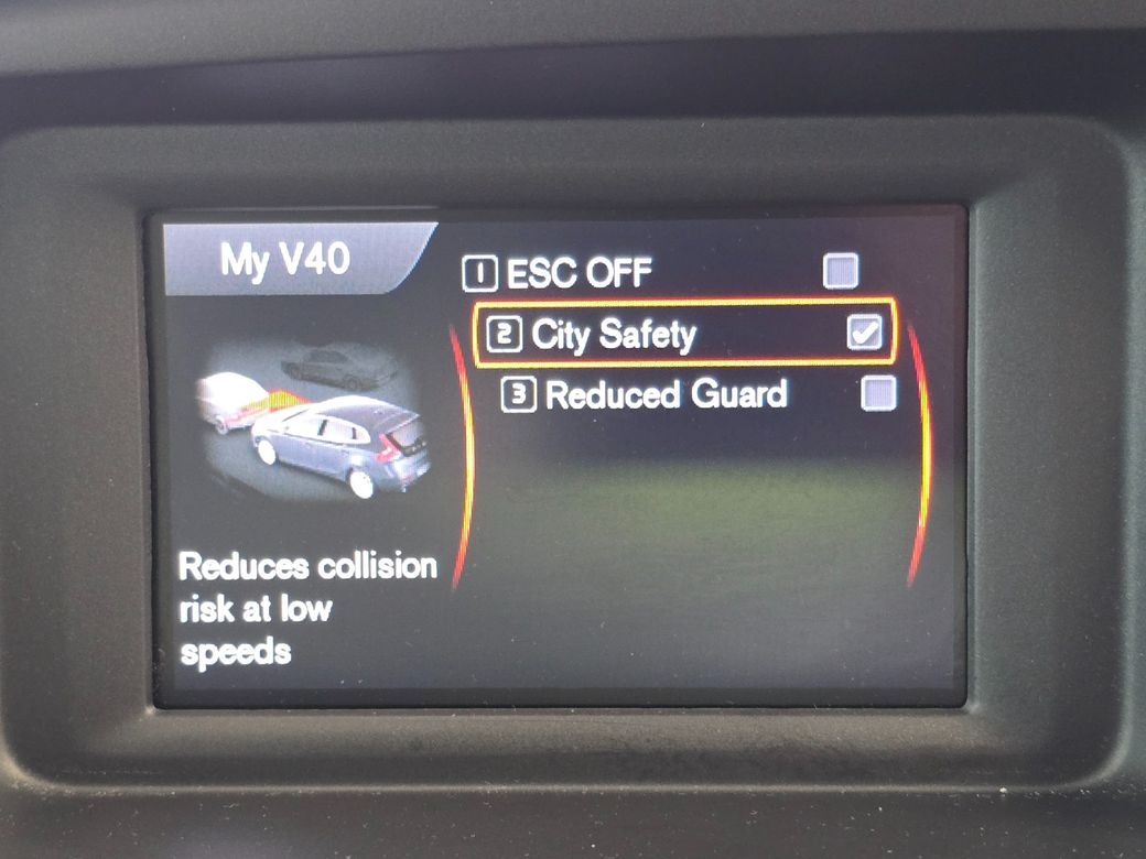 2017 Volvo V40