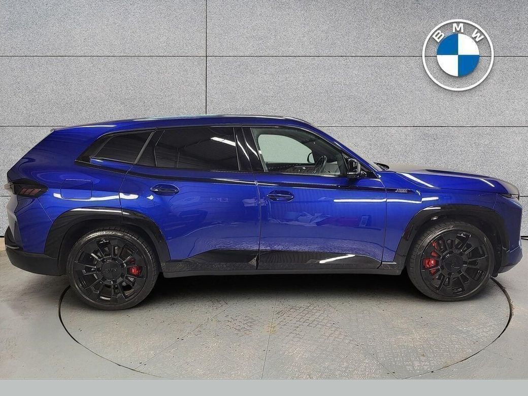 2025 BMW XM