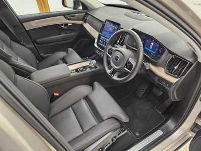 2025 Volvo XC90