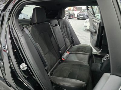 2022 Volvo XC40