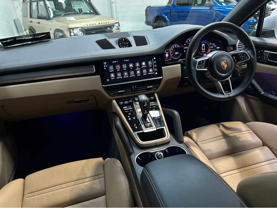 2023 Porsche Cayenne