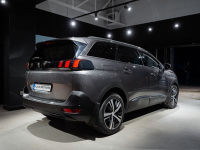 2019 Peugeot 5008