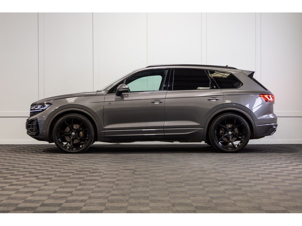 2025 Volkswagen Touareg