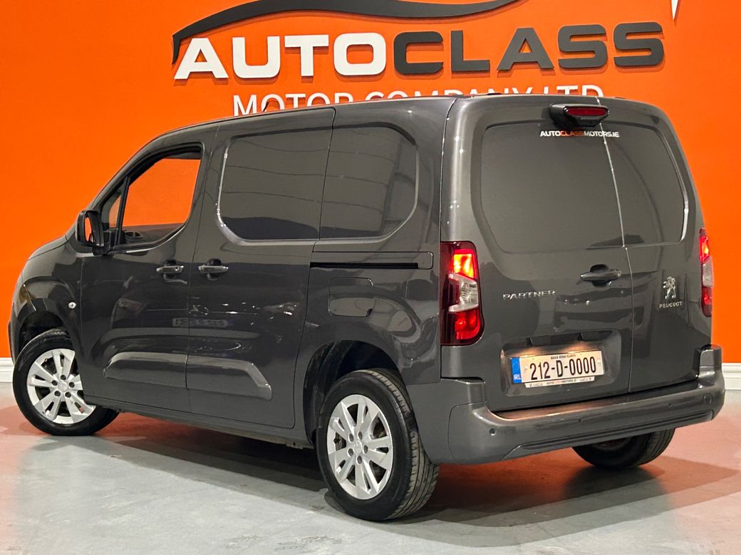 2021 Peugeot Partner