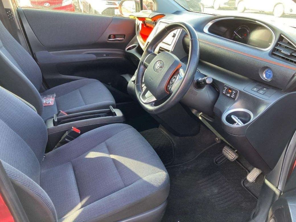 2016 Toyota Sienta