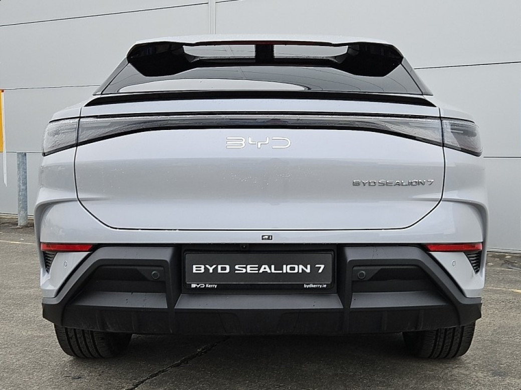 2026 BYD Sealion 7