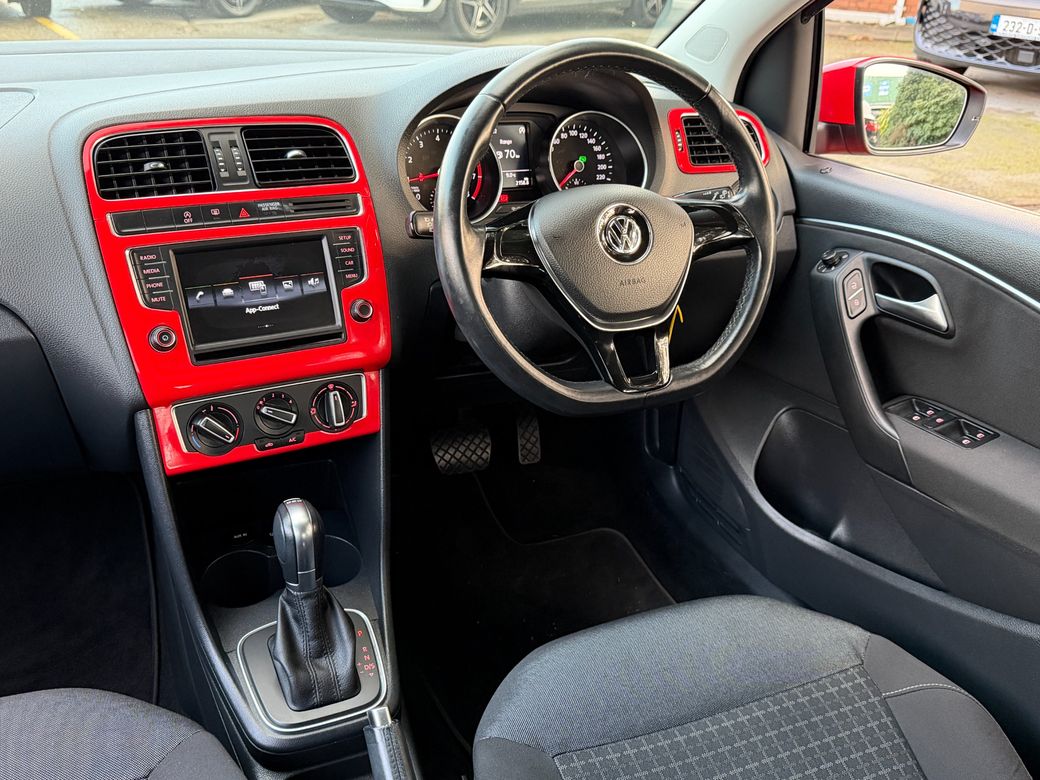 2015 Volkswagen Polo