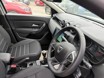 2022 Dacia Duster