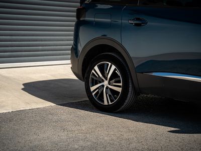 2023 Peugeot 5008