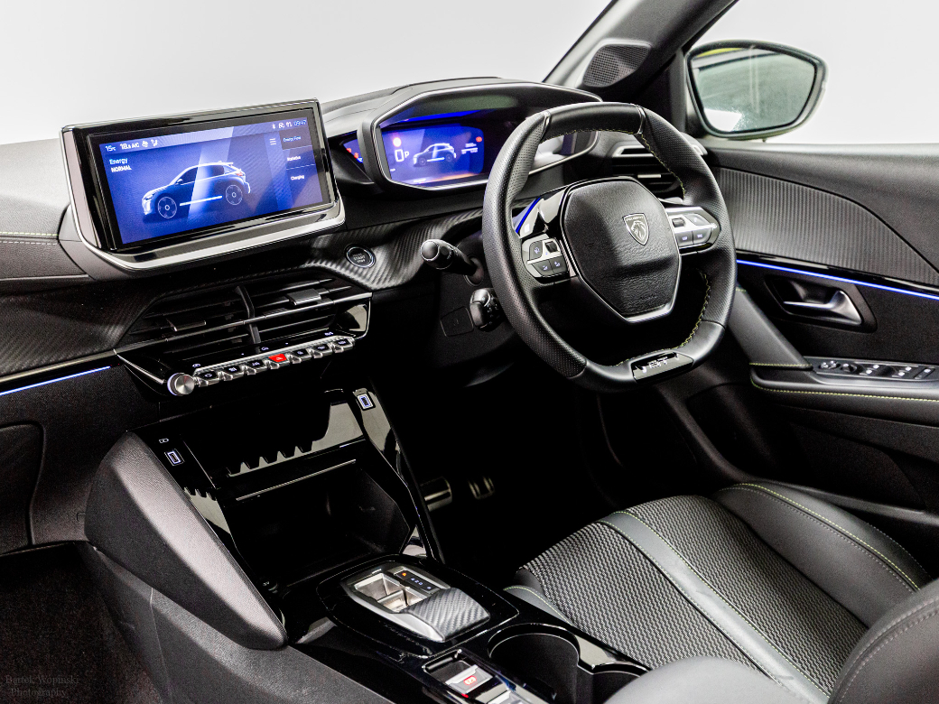 2025 Peugeot 208