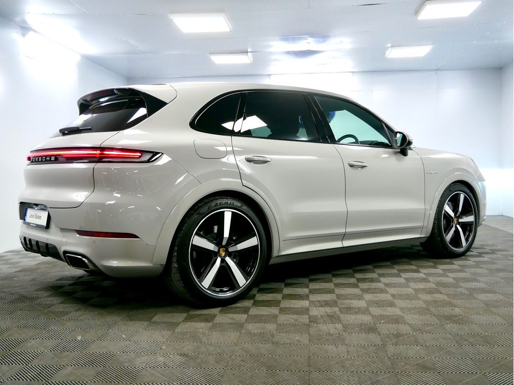 2024 Porsche Cayenne