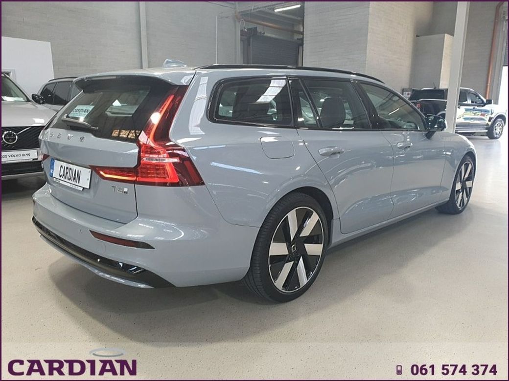 2025 Volvo V60