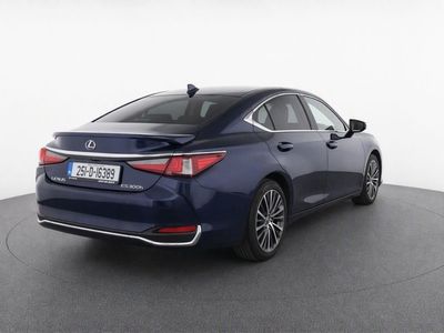 2025 Lexus ES 300h