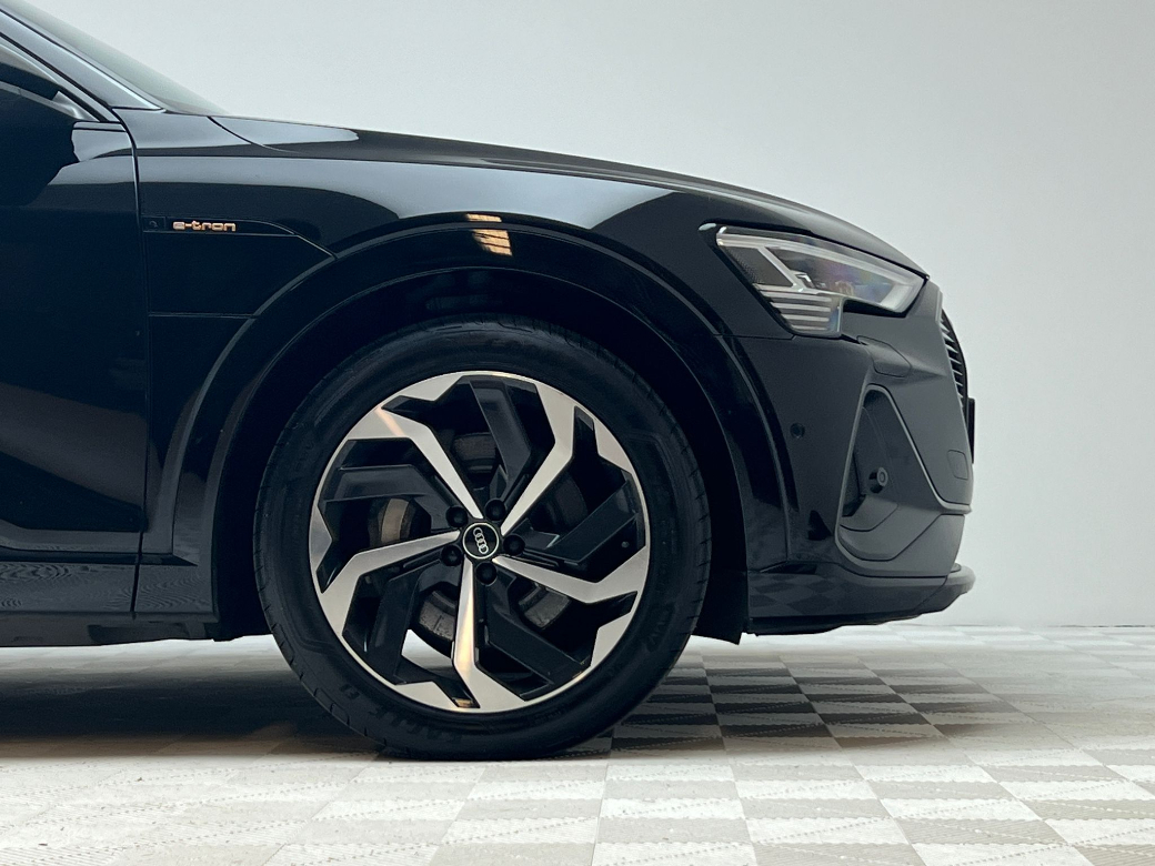 2021 Audi e-tron