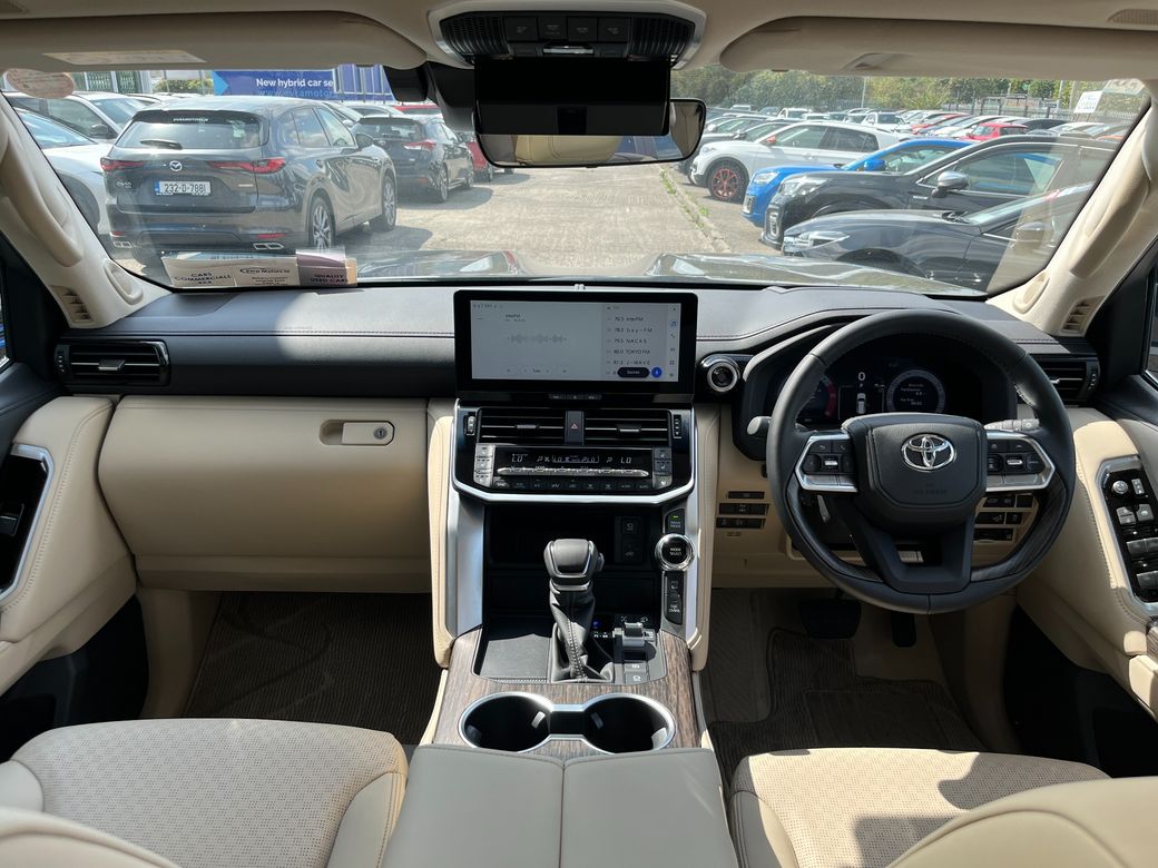 2025 Toyota Land Cruiser Amazon