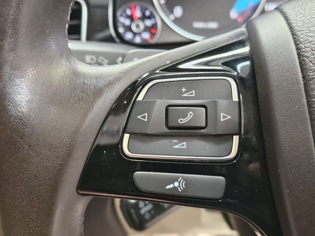 2018 Volkswagen Touareg