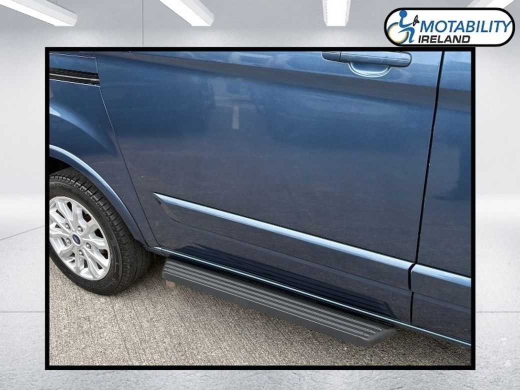 2020 Ford Tourneo