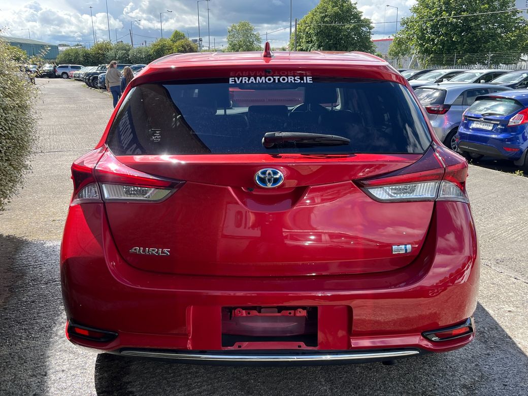 2016 Toyota Auris