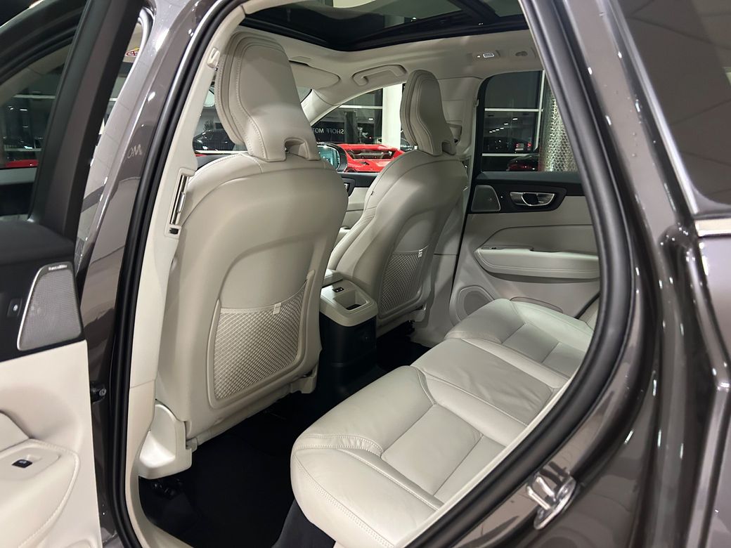 2025 Volvo XC60
