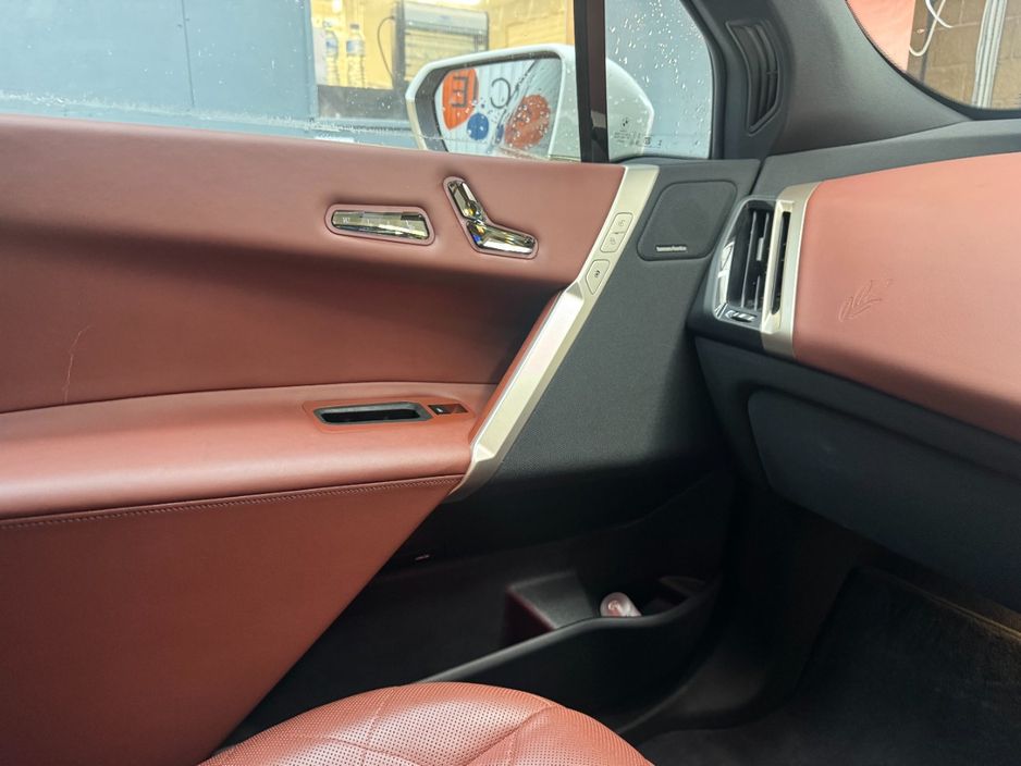 2022 BMW iX