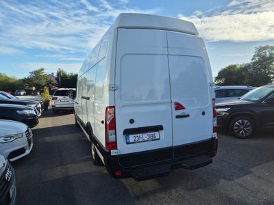 2023 Renault Master