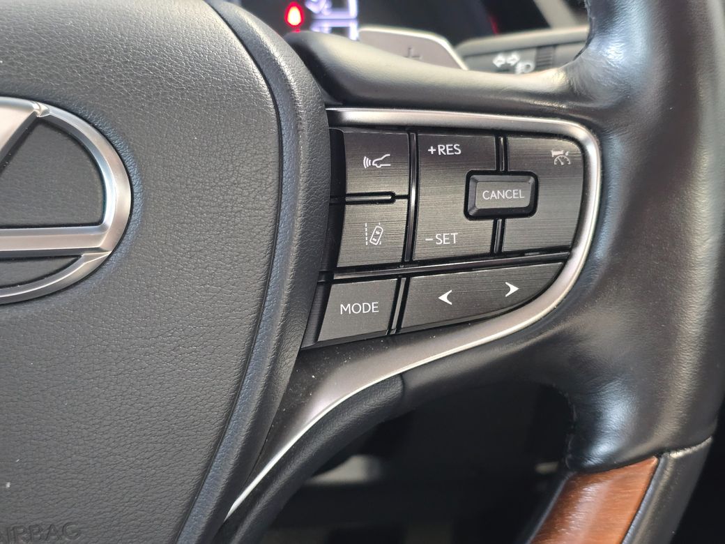 2022 Lexus ES 300h