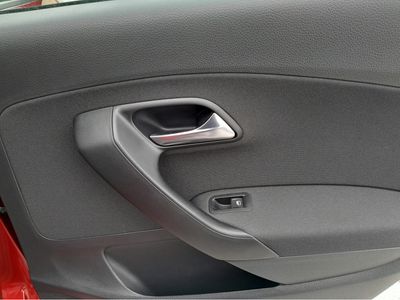 2016 Volkswagen Polo