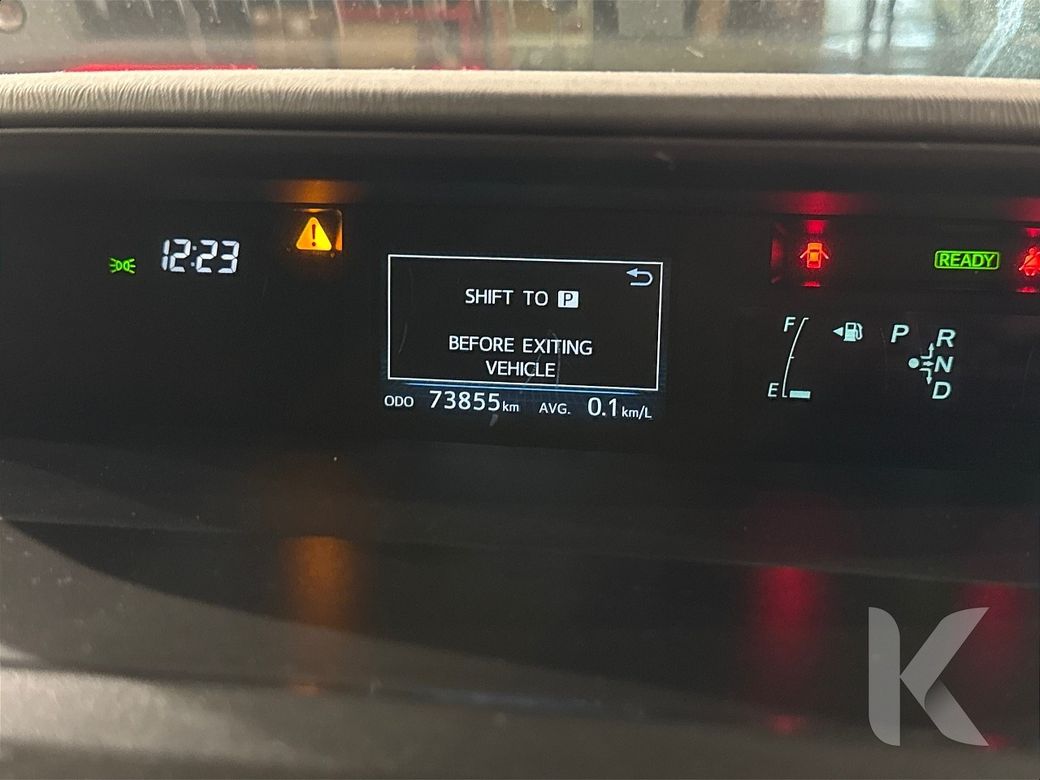 2019 Toyota Prius Alpha