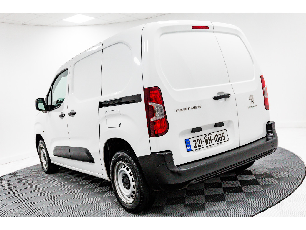 2022 Peugeot Partner