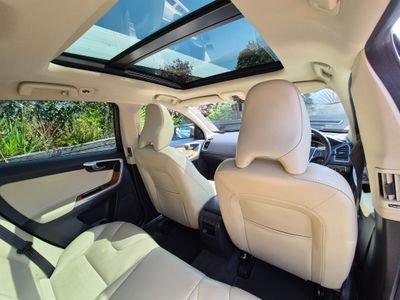 2017 Volvo XC60
