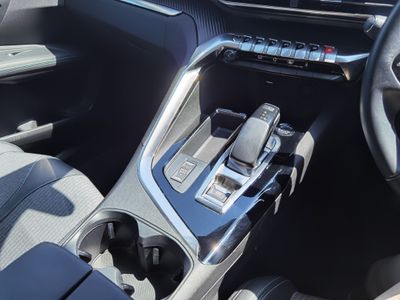2022 Peugeot 3008