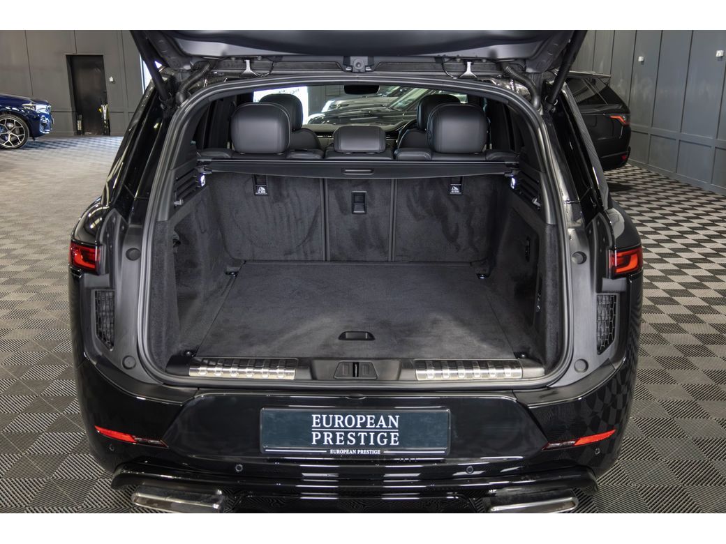 2025 Land Rover Range Rover Sport