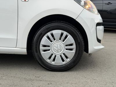 2015 Volkswagen up!