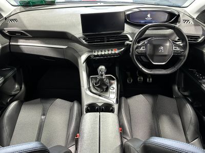 2022 Peugeot 5008