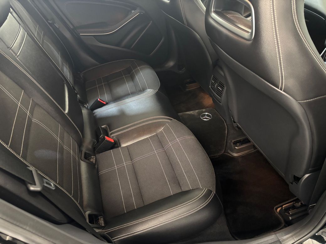 2014 Mercedes-Benz A 180