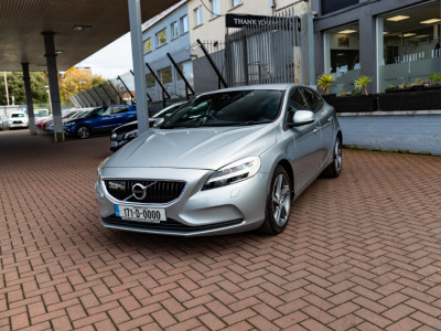 2017 Volvo V40