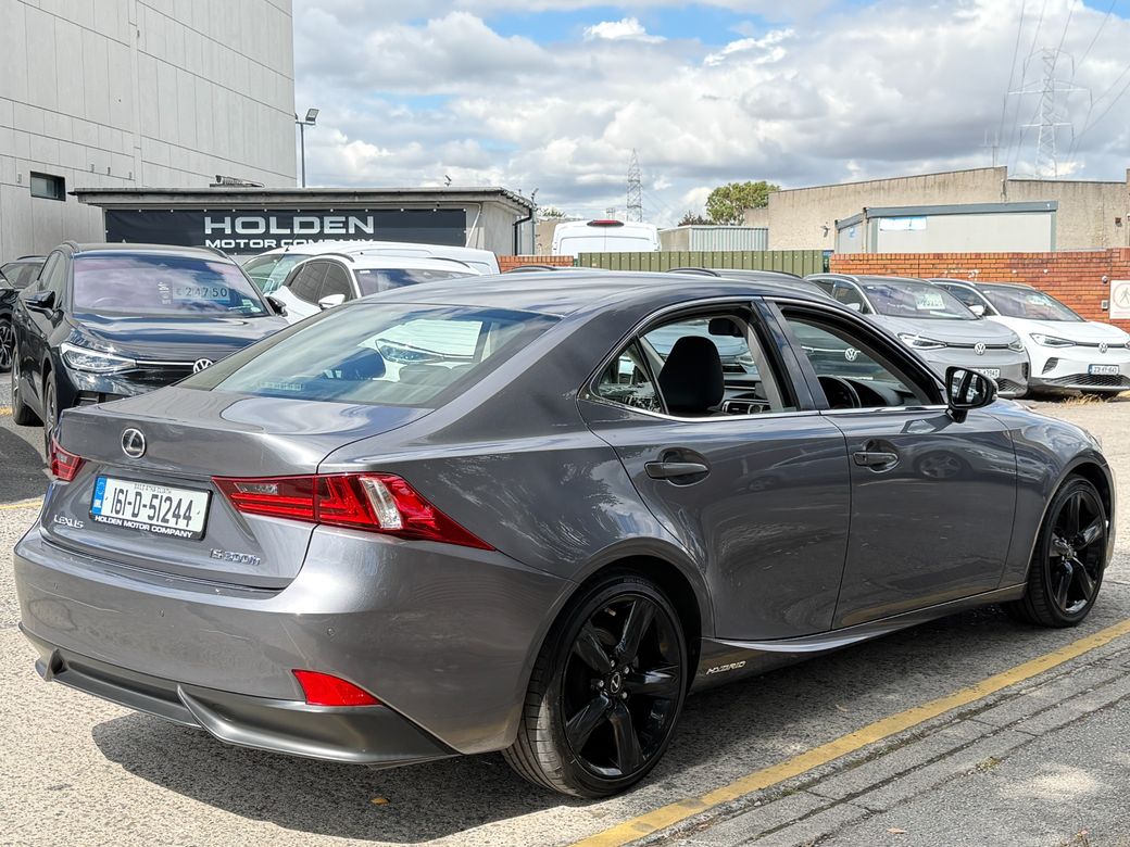 2016 Lexus IS
