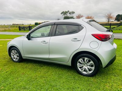 2017 Mazda Demio