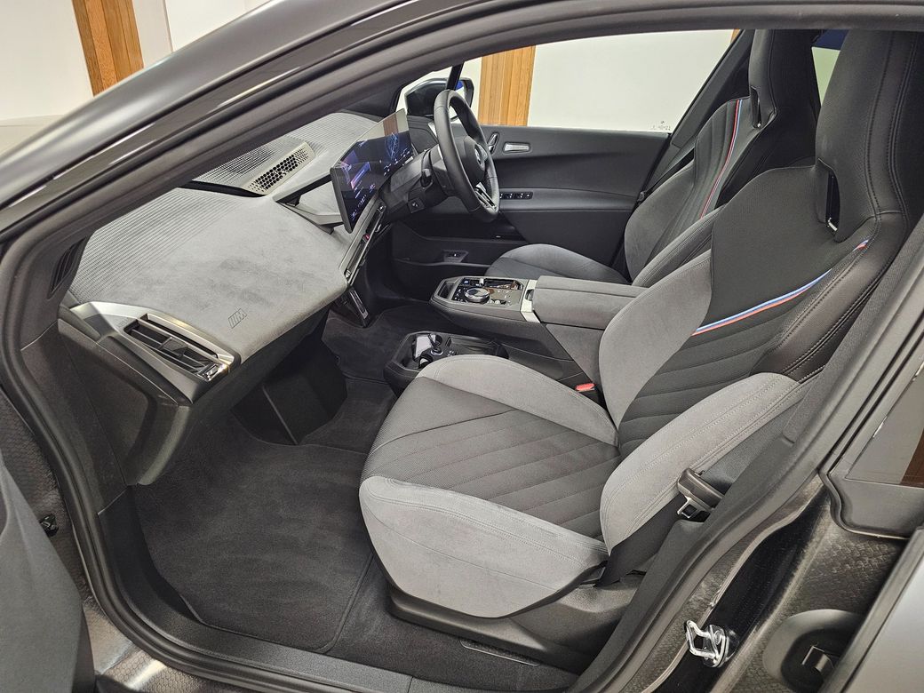 2026 BMW iX