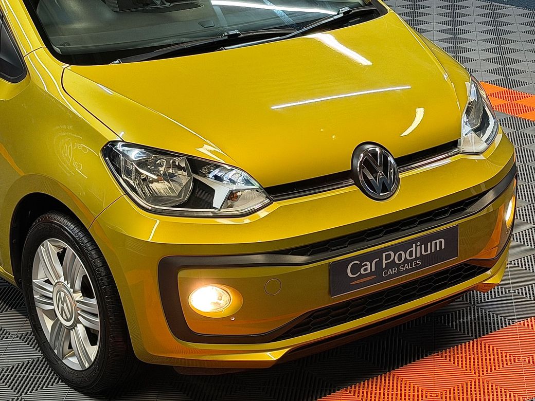 2017 Volkswagen up!