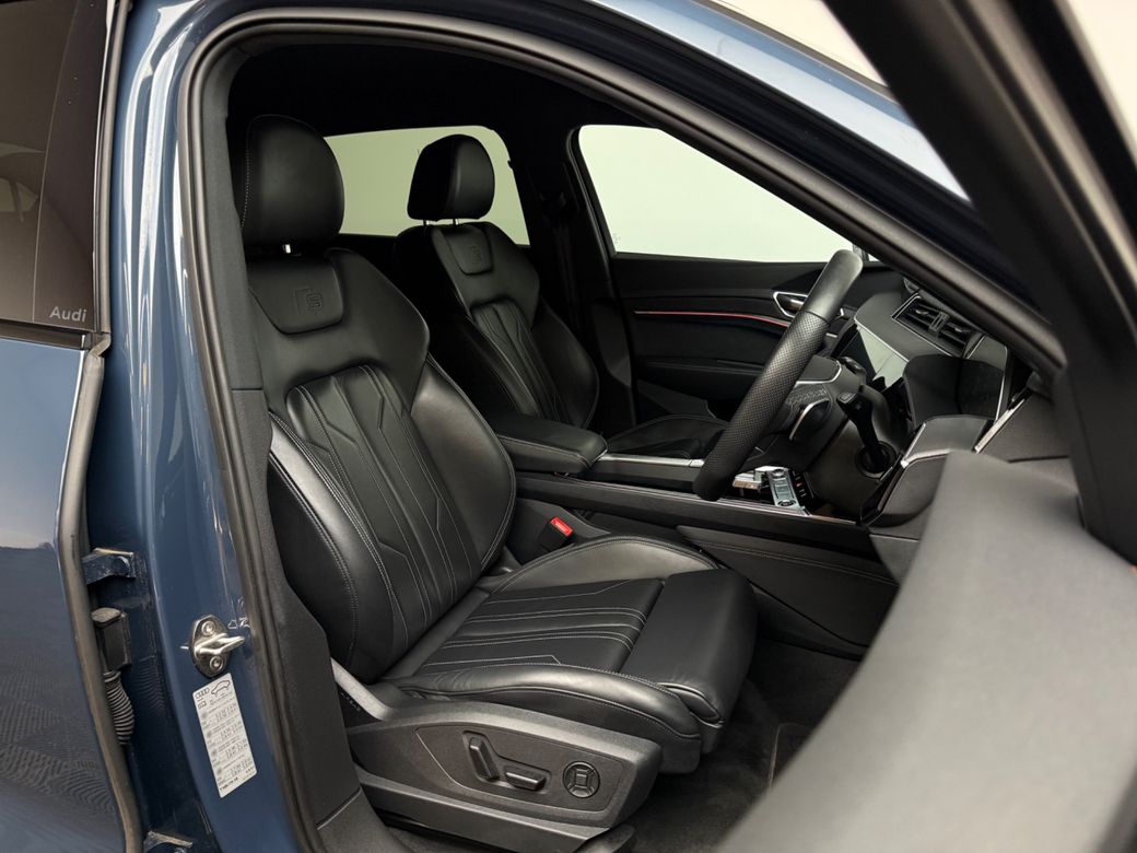 2024 Audi Q8 e-tron