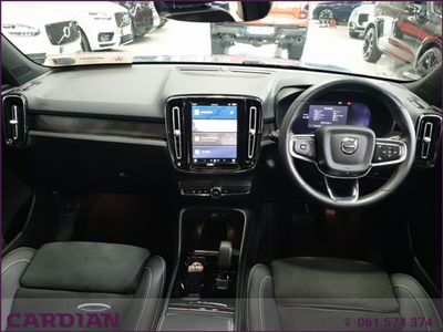 2023 Volvo XC40