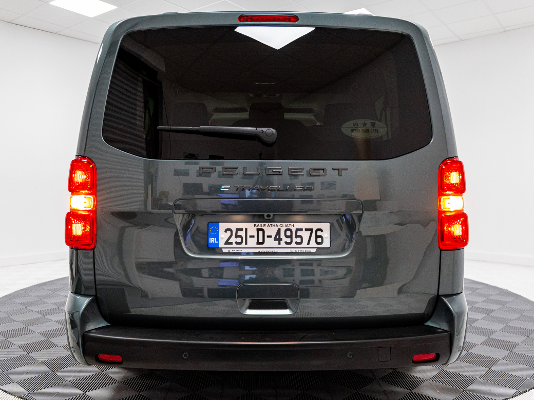 2025 Peugeot Traveller
