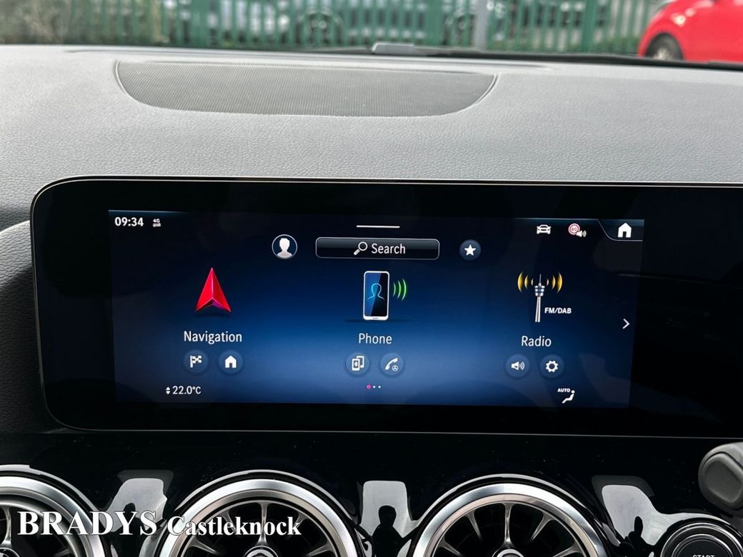 2025 Mercedes-Benz GLA Class