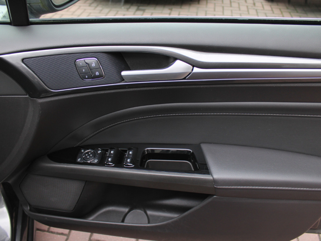 2020 Ford Mondeo