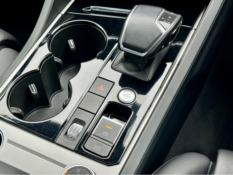 2022 Volkswagen Touareg