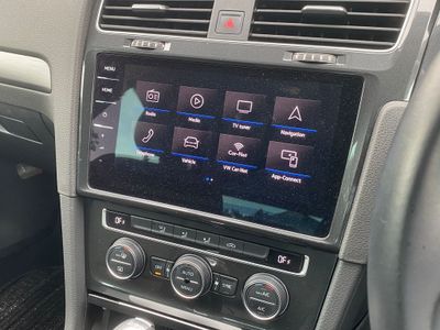 2018 Volkswagen Golf