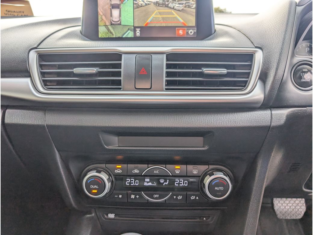 2019 Mazda Axela